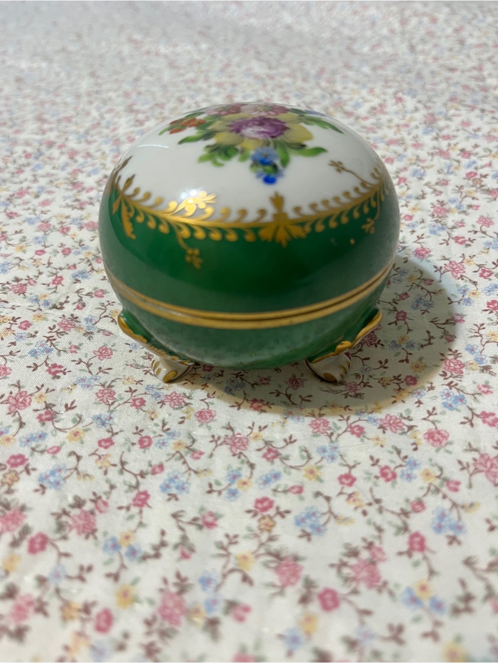 Vintage Herend Hungary Hand Painted 3 Footed Trinket Box
